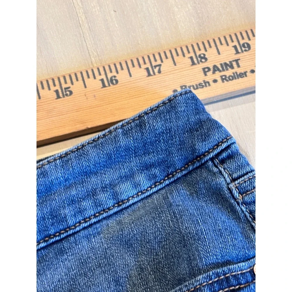 Seven7 Womens Size 14 Blue Denim Cutoff Shorts Raw Hem Stretch Mid Rise RN109890